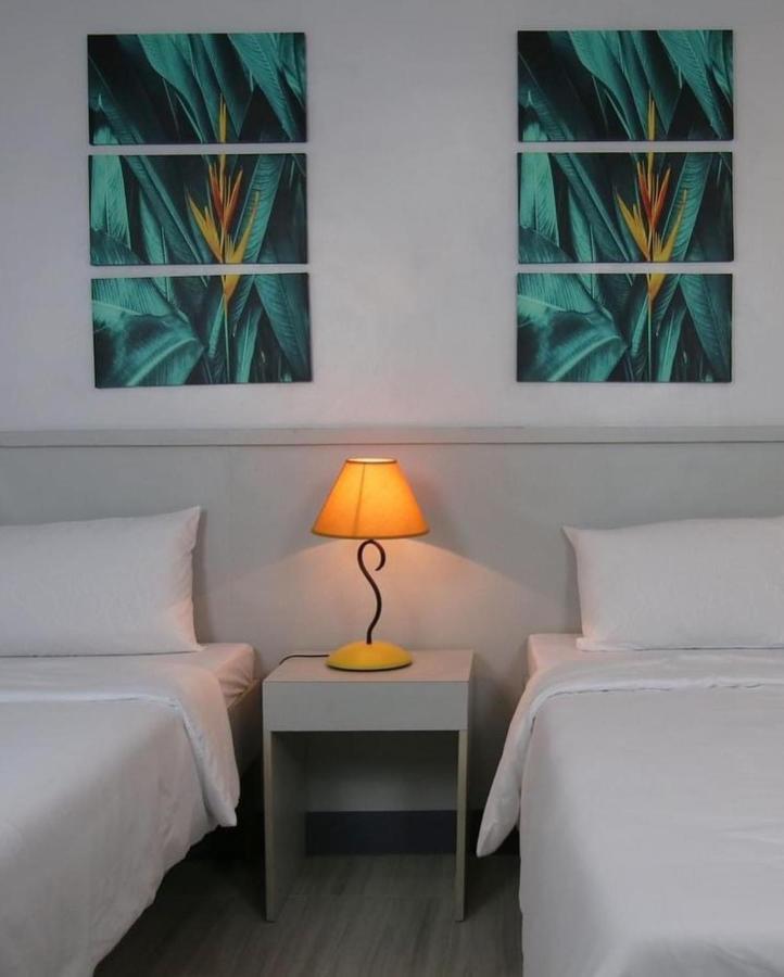 Sands Hotel Nasugbu Exterior photo